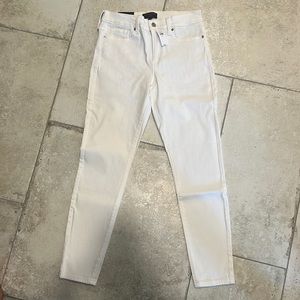 Banana Republic NWT White Vintage Stretch Skinny Jean